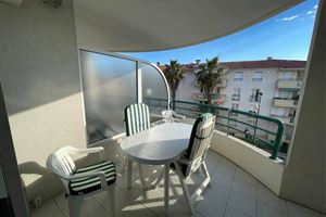 ONE BEDROOM APARTMENT IN FREJUS