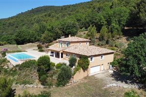 HOUSE WITH POOL AND SPLENDID VIEW IN SEILLANS
