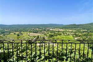 CHARMING VILLAGE HOUSE WITH GARDEN AND PANORAMIC VIEWS IN CALLIAN