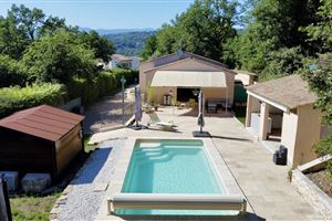 VERY PLEASANT PROPERTY IN MONTAUROUX