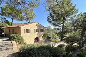 LOVELY HOUSE WITH BEAUTIFUL VIEWS IN LORGUES