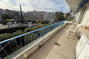 2 BEDROOM APARTMENT IN SAINT RAPHAEL