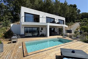4 BEDROOM NE HOUSE IN DRAGUIGNAN
