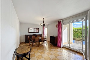 3 BEDROOM APARTMENT IN GARDEN LEVEL IN ANTIBES