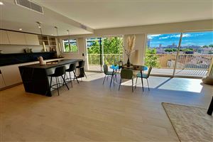 TOTALLY RENOVATED LUXURY APARTMENT IN THE HEART OF ANTIBES