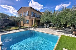 PROVENCALE VILLA WITH PANORAMIC VIEWS AND CLOSE TO THE VILLAGE FLAYOSC
