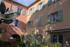 3 BEDROOM APARTMENT IN FREJUS