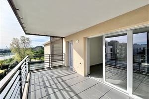 2 BEDROOM APARTMENT IN RESIDENCE WITH POOL IN FREJUS