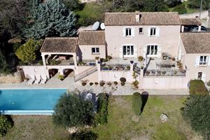 PEACEFUL HAVEN WITH POOL AND EXCEPTIONAL VIEWS, IN SEILLANS