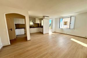 2 BEDROOM APARTMENT IN VENCE