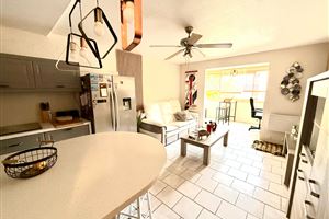 FREJUS, QUIET 2-BEDROOM APARTMENT