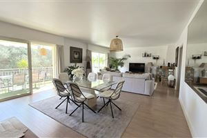 2 BEDROOM APARTMENT WITH SPLENDID VIEW CAP D ANTIBES
