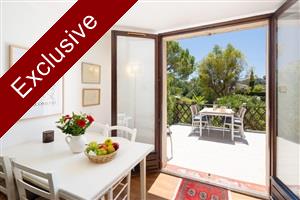 LARGE SUNNY TERRACE WITH VIWS TO THE MEDITERRANEAN 