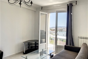 3 BEDROOM APARTMENT WITH SEAVIEW IN ANTIBES