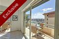 WELL-KEPT APARTMENT WITH LARGE TERRACE - VIEW OF MARINA - DOUBLE GARAGE